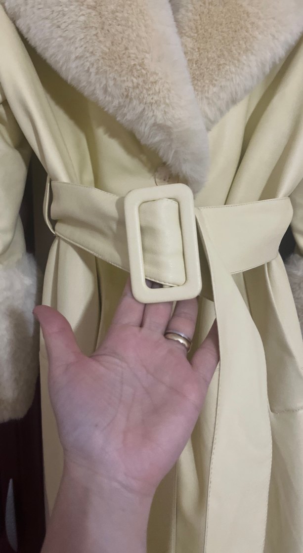 Bershka deri kürklü kaban . - Görsel 4