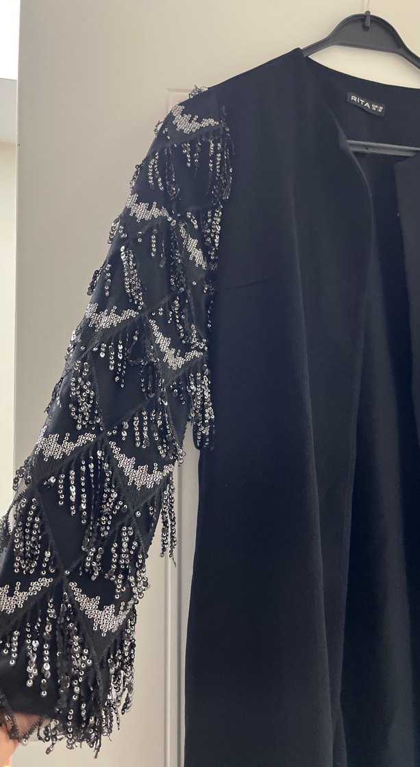 Siyah Püsküllü Uzun Kadın Kaban - Görsel 2