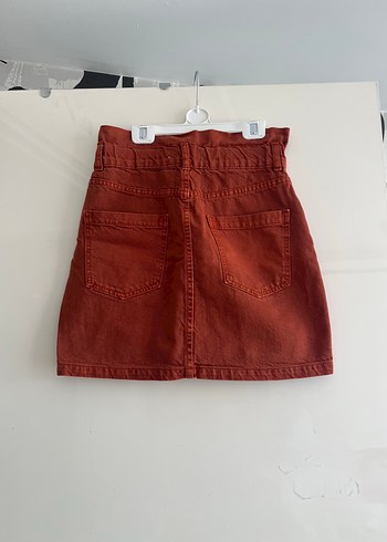 Zara Kemer Detaylı Kırmızı Süet Mini Etek