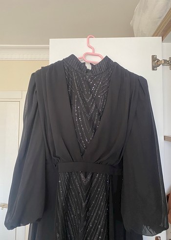 Uzun Siyah İşlemeli Drapeli Abiye Elbise - Görsel 4