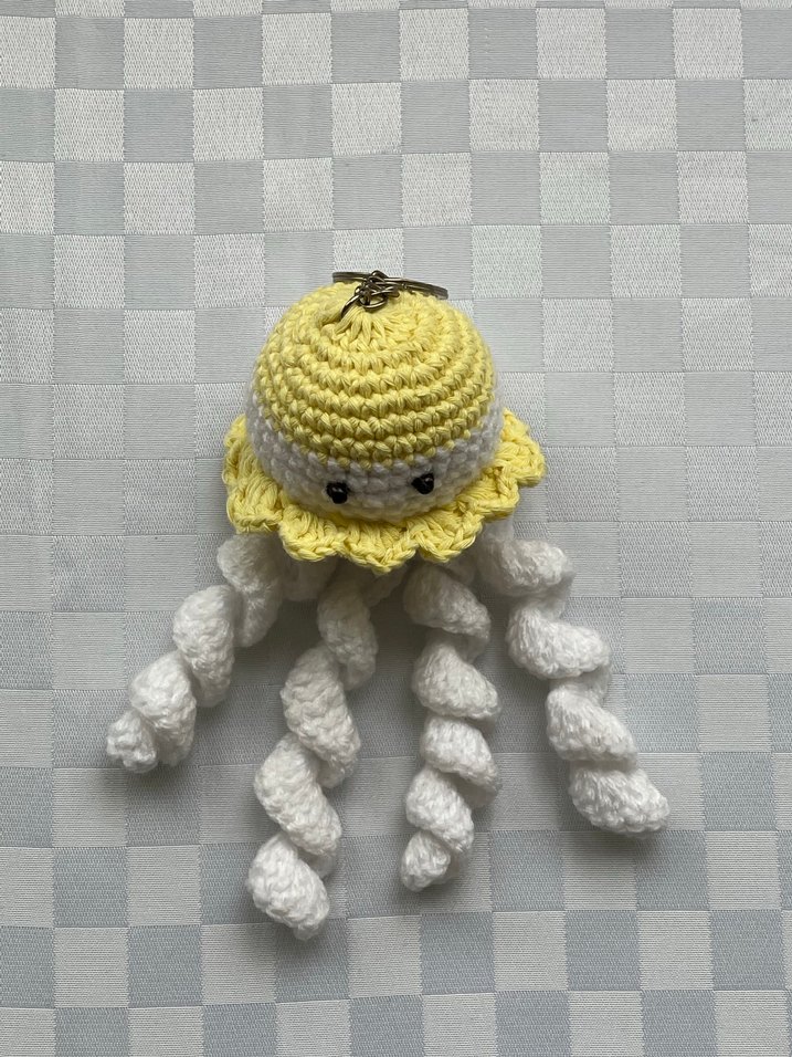 Sarı Örgü Ahtapot anahtarlık - Görsel 2