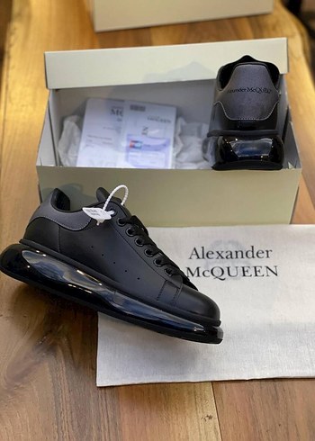 Alexander McQueen 41