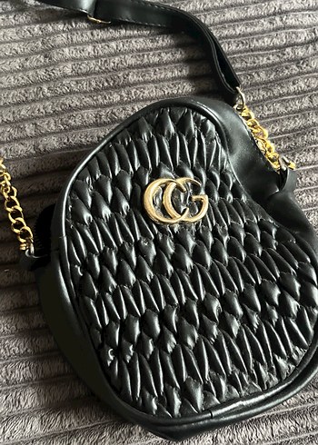 Zincir Detaylı Siyah Parlak Yılan Desenli Deri Çanta - Görsel 2