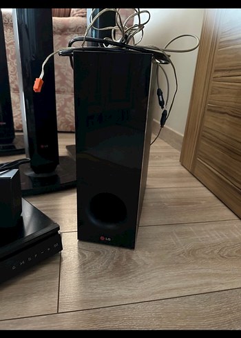Siyah LG Müzik Sistemi Hoparlörü