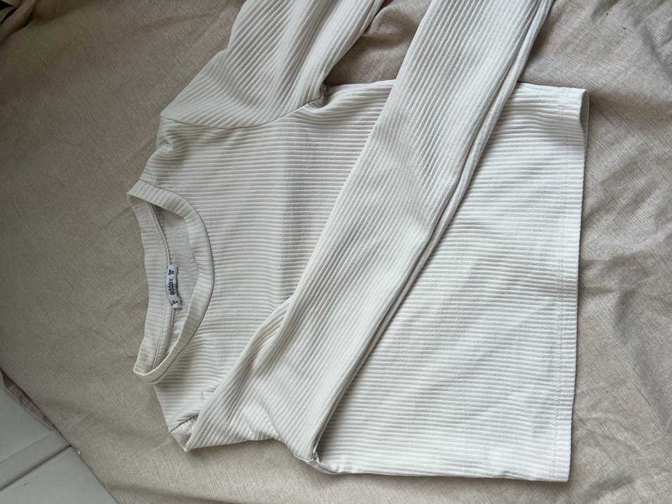 Beyaz crop - Görsel 3