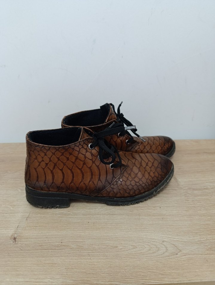 Kahverengi Yılan Desenli Bağcıklı Bot - Görsel 2