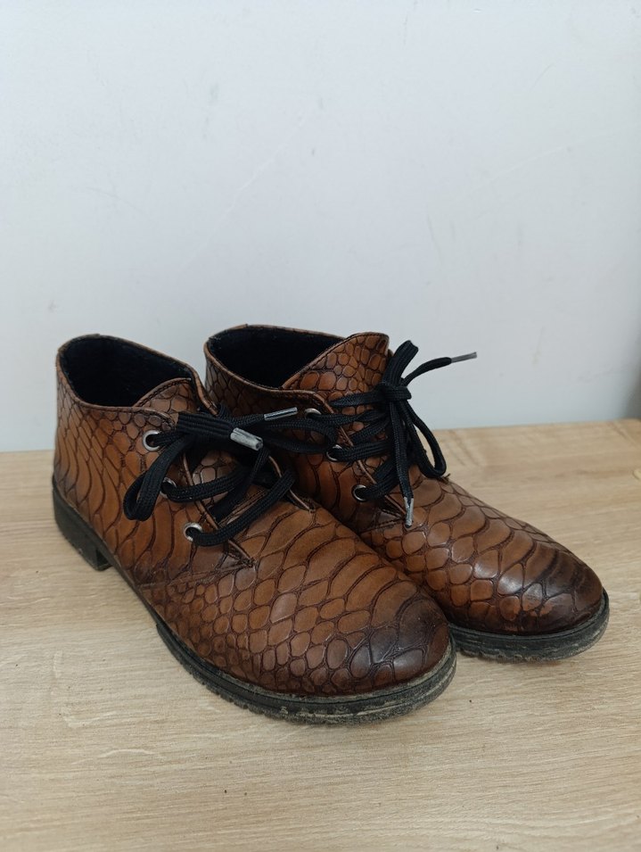 Kahverengi Yılan Desenli Bağcıklı Bot - Görsel 3