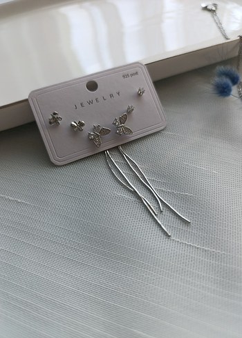 Altın Renkli Minimalist Kadın Küpe Seti - Görsel 2