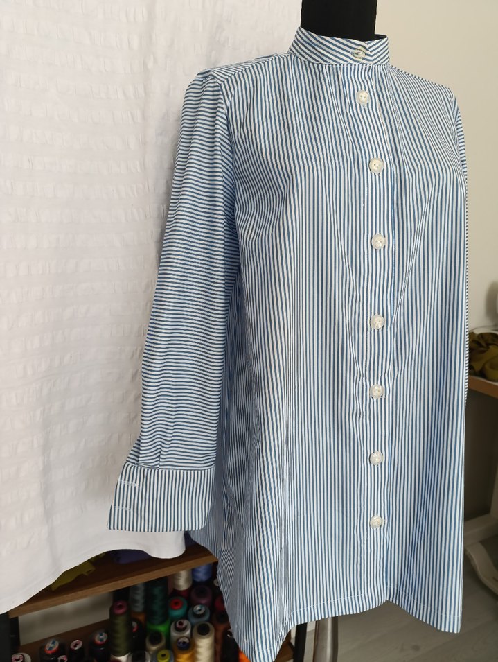 Mavi Çizgili Pamuklu Kadın Gömlek - Görsel 2