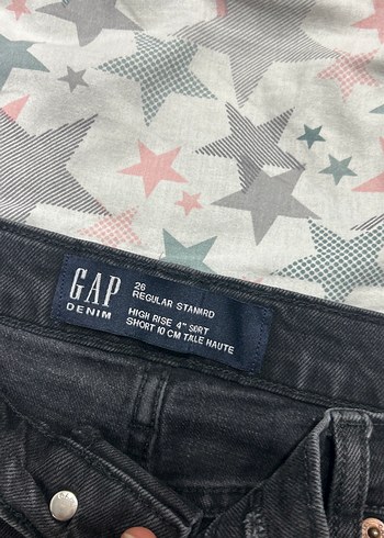 26 Beden Düğmeli Siyah Midi Denim Şort