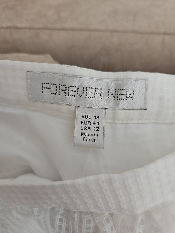 tül detaylı Beyaz Etek - Görsel 2