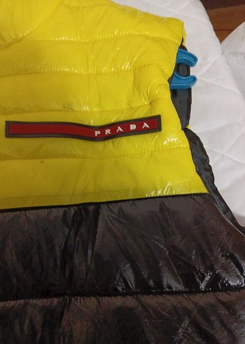 Sarı Fermuarlı Kadın Şişme Yelek - Görsel 3