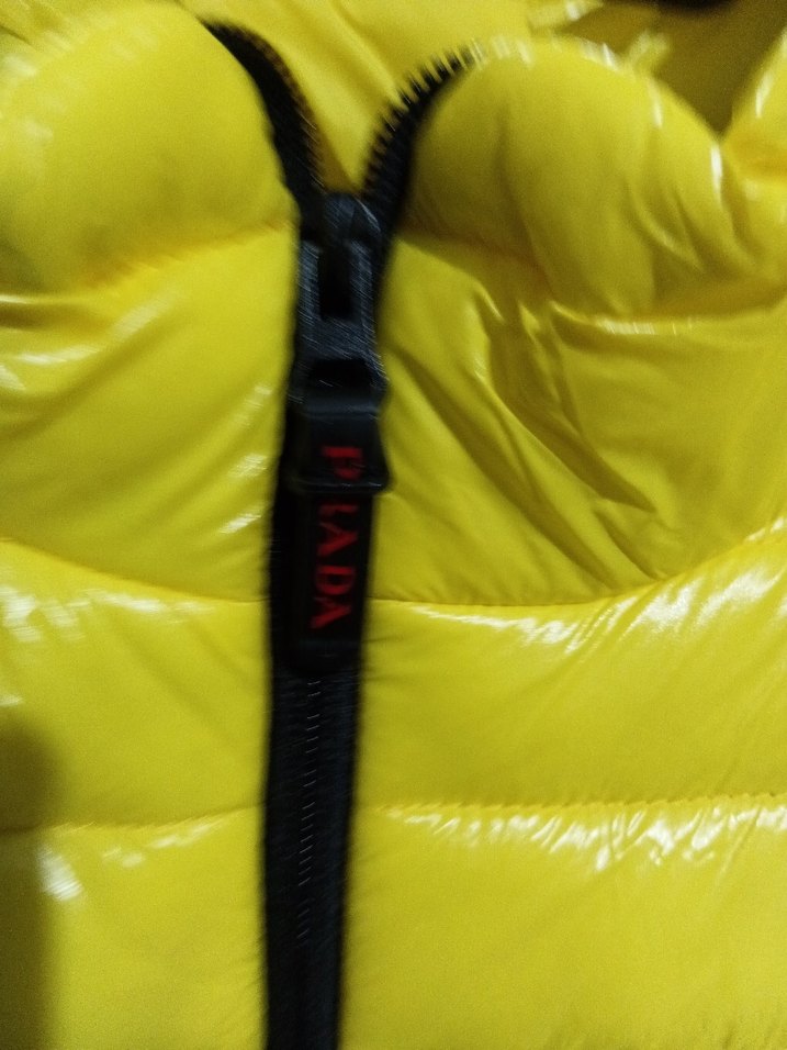 Sarı Siyah Fermuarlı Erkek Şişme Yelek PRADA - Görsel 3