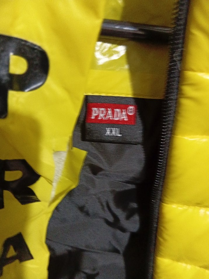 Sarı Siyah Fermuarlı Erkek Şişme Yelek PRADA - Görsel 4