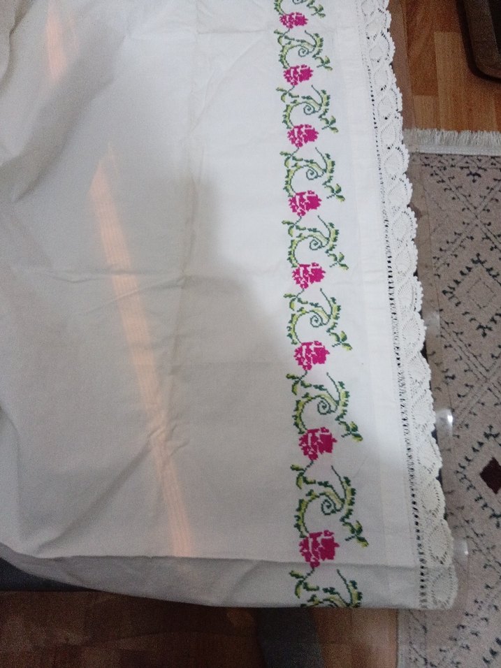 Nakışlı Beyaz karyola eteği - Görsel 4