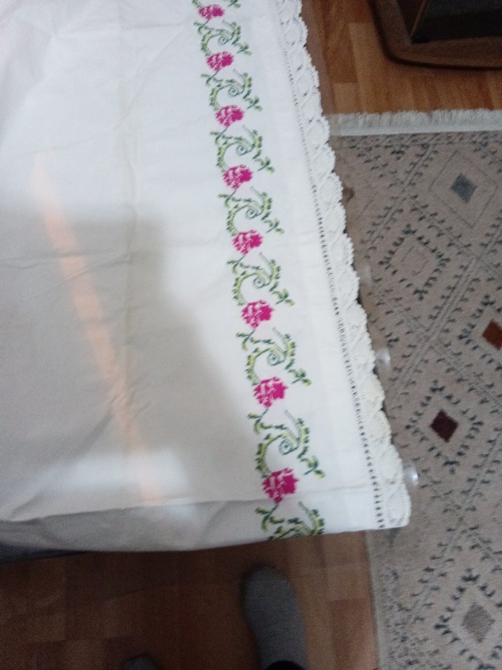 Nakışlı Beyaz karyola eteği - Görsel 2