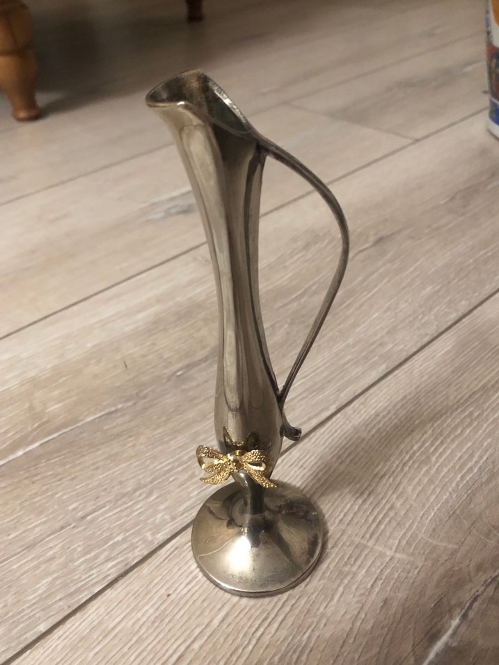 Gri ve Altın Renkli İnce Biblo - Görsel 2