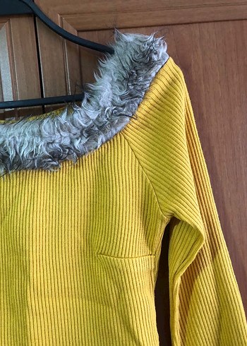 Sarı Triko Kadın Kazak, Kürklü Yaka, Uzun Kollu - Görsel 2