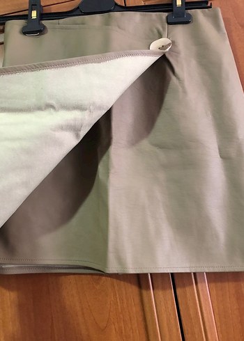 Düğmeli Bej Deri Mini Etek - Görsel 3