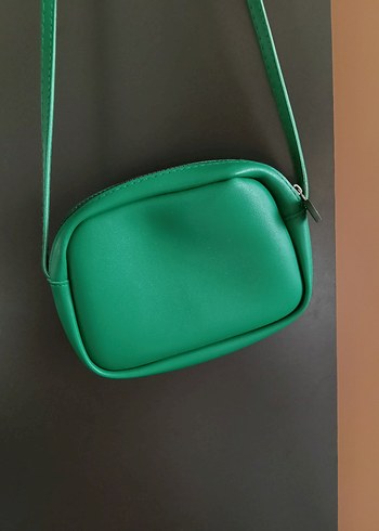 Yeşil Deri Kadın Çapraz Çanta - Görsel 2
