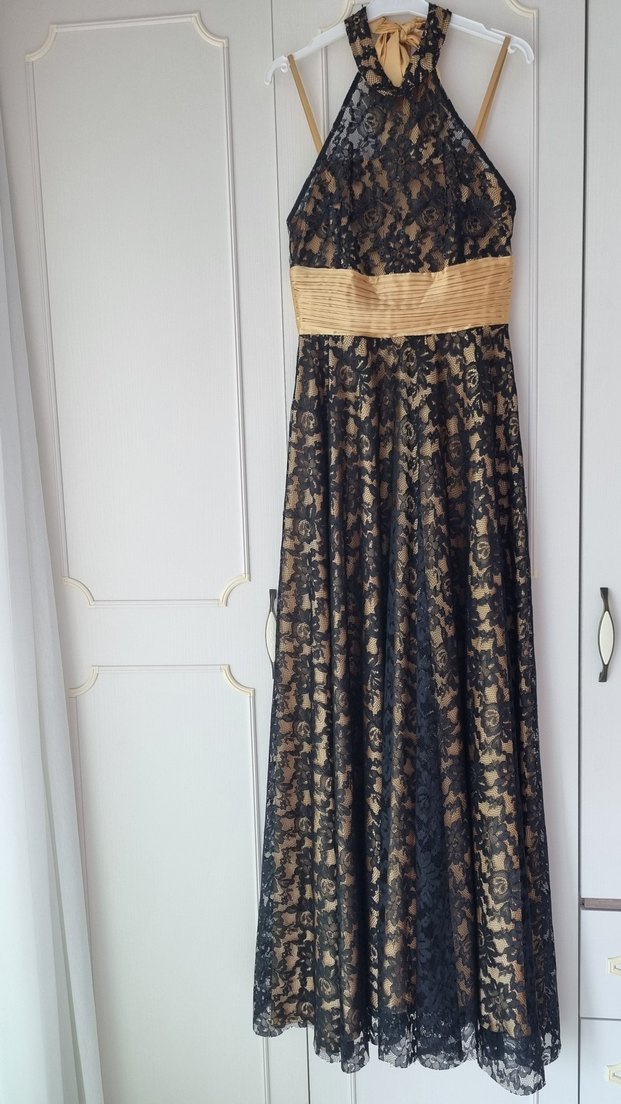 Dantel Detaylı Altın Rengi Uzun Abiye Elbise - Görsel 2