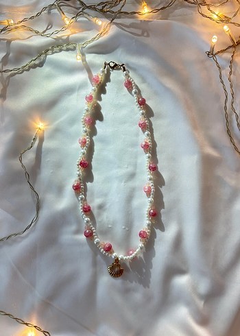 Pembe Boncuklu Kolye