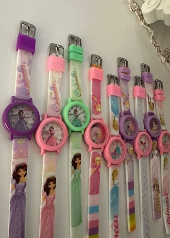 Beden Renkli Elastik Kız Çocuk Kol Saatleri