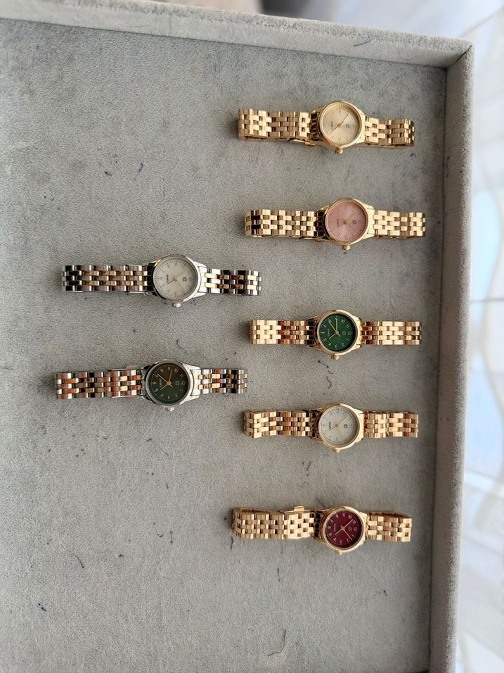 Kadın Vintage Altın Renkli Butonlu Saat - Görsel 4