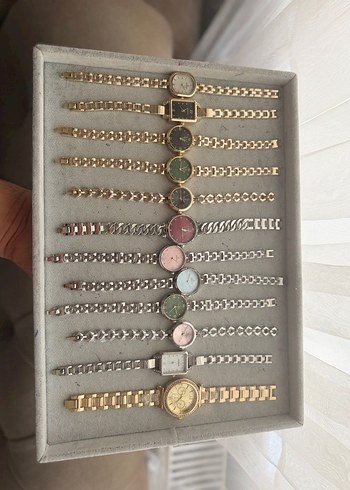 Zincir Detaylı Çok Renkli Kadın Saatleri - Görsel 2