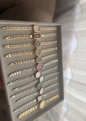 Zincir Detaylı Çok Renkli Kadın Saatleri - Görsel 5