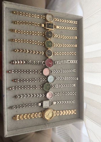 Zincir Detaylı Çok Renkli Kadın Saatleri - Görsel 4