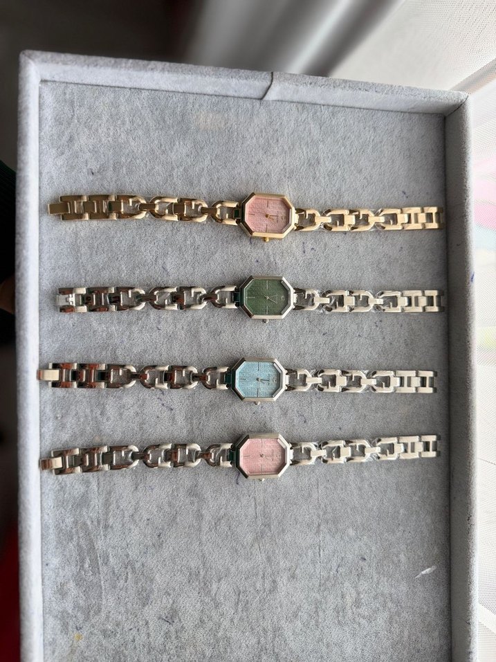 Zincir Detaylı Çok Renkli Kadın Saat - Görsel 2