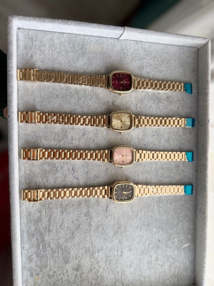 Kadın Vintage Altın Renkli Kemerli Saatler - Görsel 2