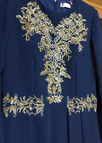 Nakışlı Lacivert Uzun Kollu Abiye Elbise - Görsel 3