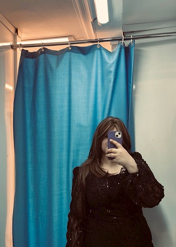 Siyah Dantel Detaylı Uzun Nişan Elbisesi - Görsel 2