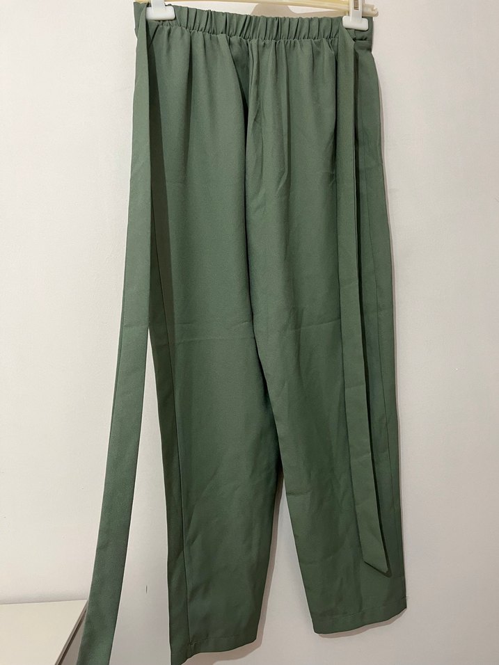 Nakış Detaylı Yeşil Kadın Takım - Görsel 5