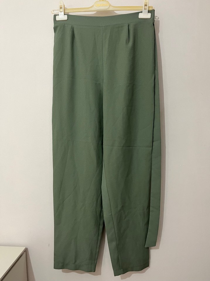 Nakış Detaylı Yeşil Kadın Takım - Görsel 4