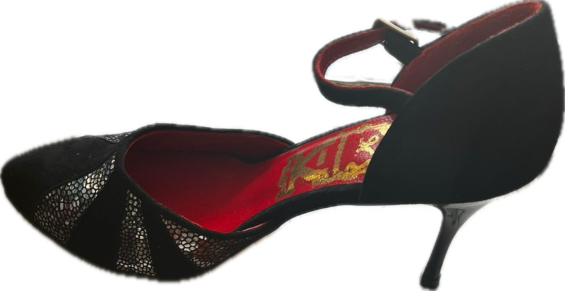 Siyah delik Desenli Tokalı Topuklu Kadın Ayakkabı - Görsel 2