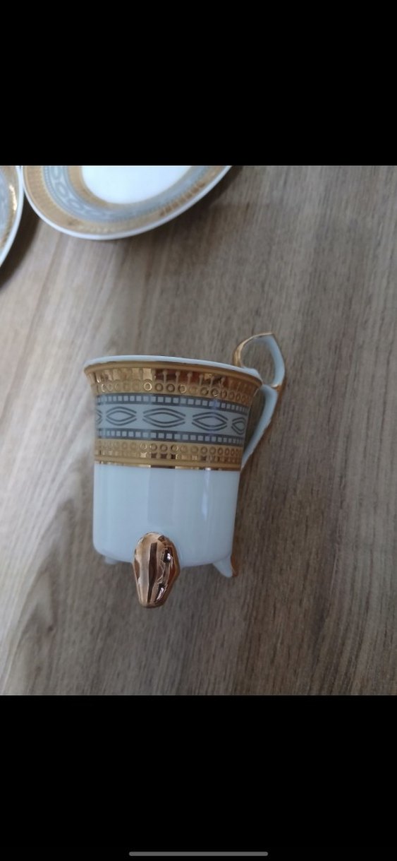 Altın detaylı beyaz fincan takımı - Görsel 3