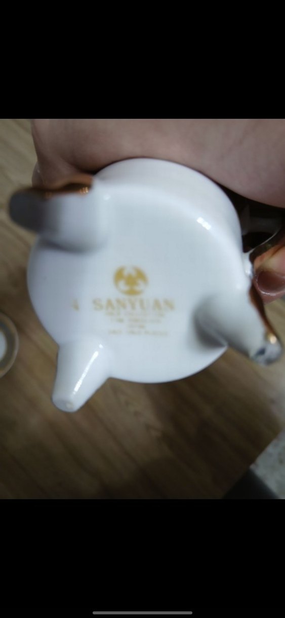 Altın detaylı beyaz fincan takımı - Görsel 5