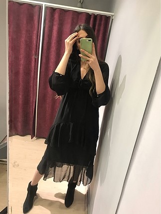 Elbise siyah