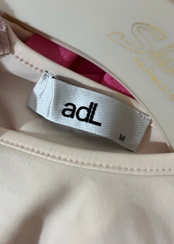 Klasik Bej Mini Elbise - Görsel 3