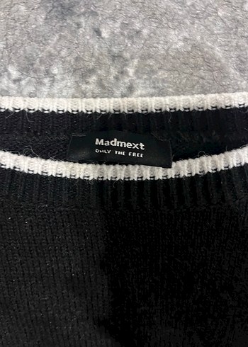 Siyah Baskılı Gevşek Kesim Kadın Kazak - Görsel 2