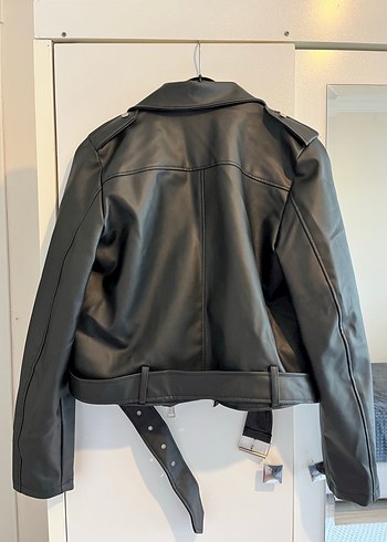 Siyah Kemerli Kadın Deri Biker Ceket - Görsel 2