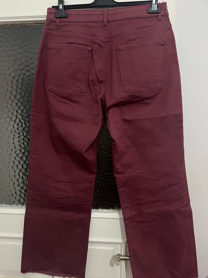 Bordo Düğmeli Kadın Jean - Görsel 3