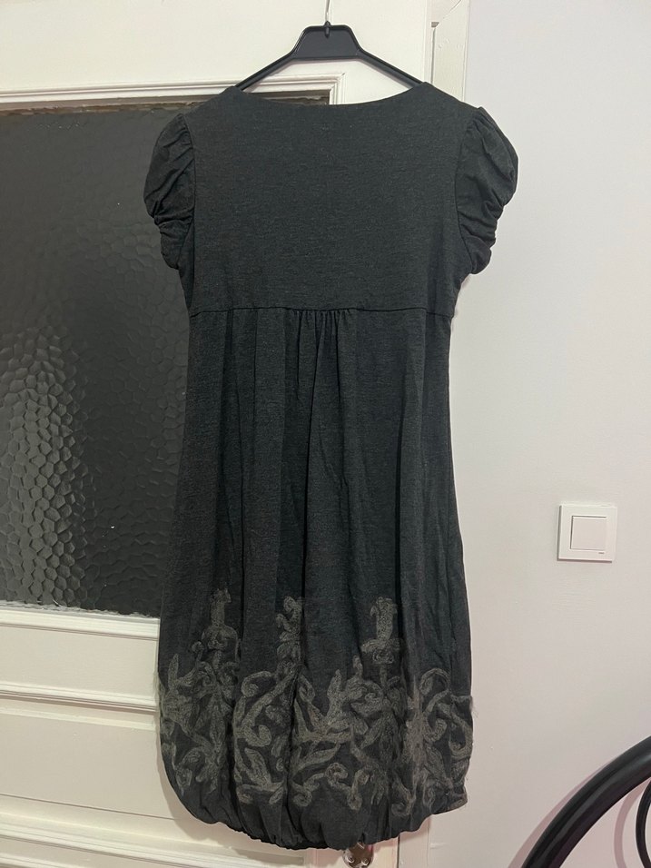 Gri Kısa Kollu Midi Gotik Elbise - Görsel 2