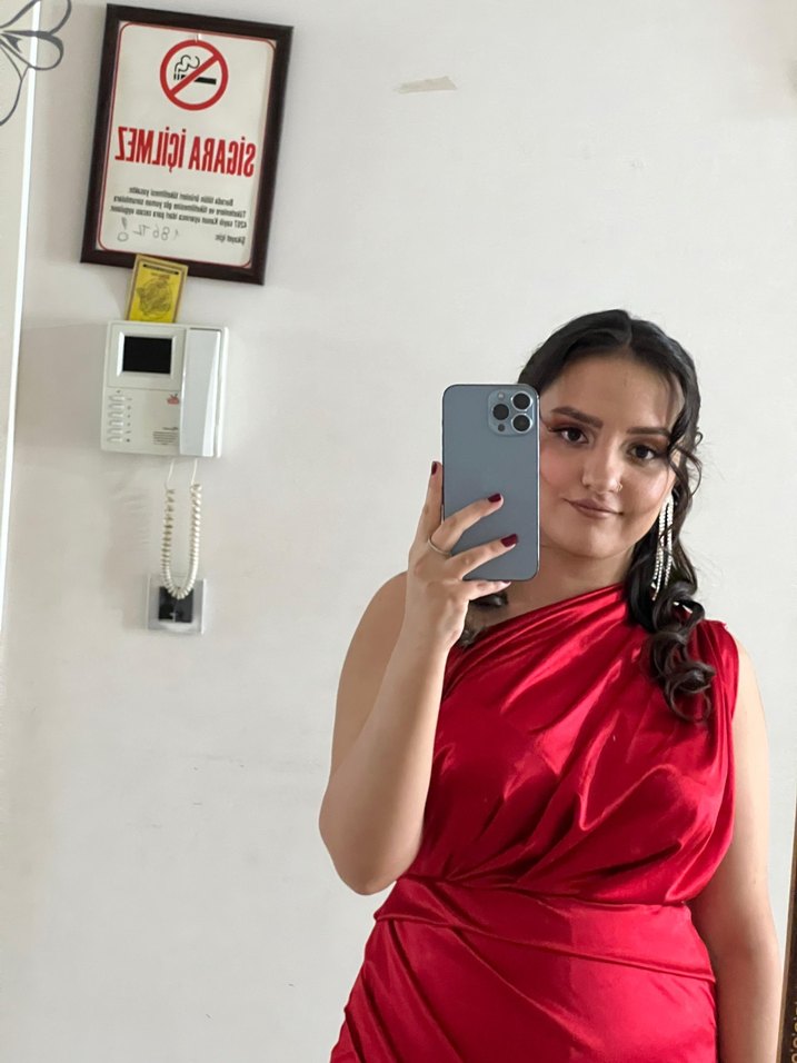 Kırmızı Drapeli Uzun Straplez Abiye - Görsel 2