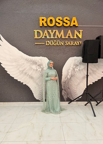38 Beden Yeşil İşlemeli Uzun Kollu Uzun Abiye Elbise