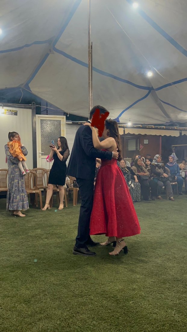 Kırmızı Straplez Dantel Midi Gotik Abiye - Görsel 2