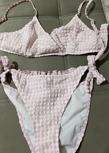 Pembe Fırfırlı Strappy Bikini Takımı